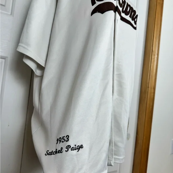 Browns Mitchell & Ness Cream and Brown Jersey - Picture 3 of 6